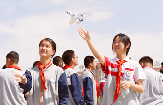 库尔勒市第五中学举办第五届校园科技节