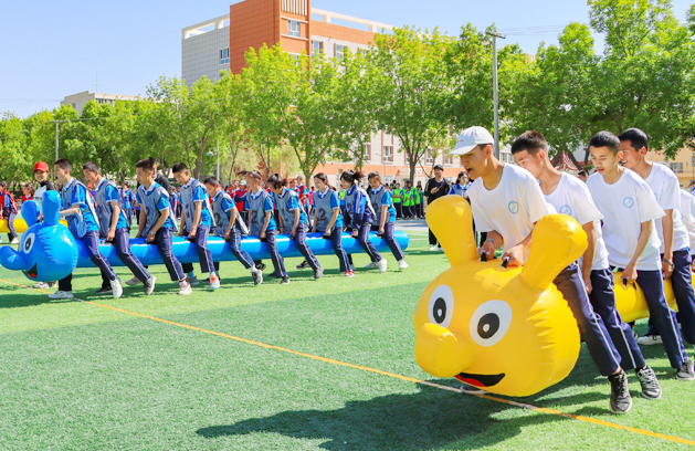 博湖中学举办红色运动会